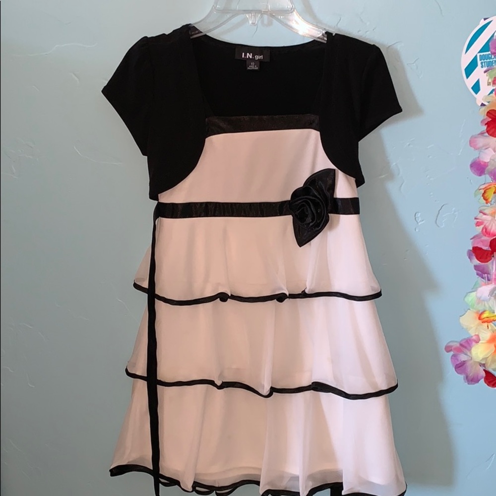 Black and white girls dress size 10